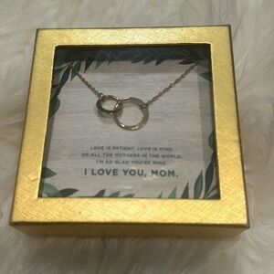 Mom Necklace Set “love is patient,love is kind…I love you mom” inscription. NEW